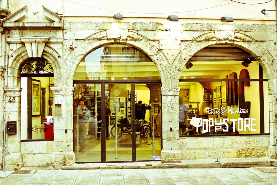 THE ROYAL RACER IN LYON