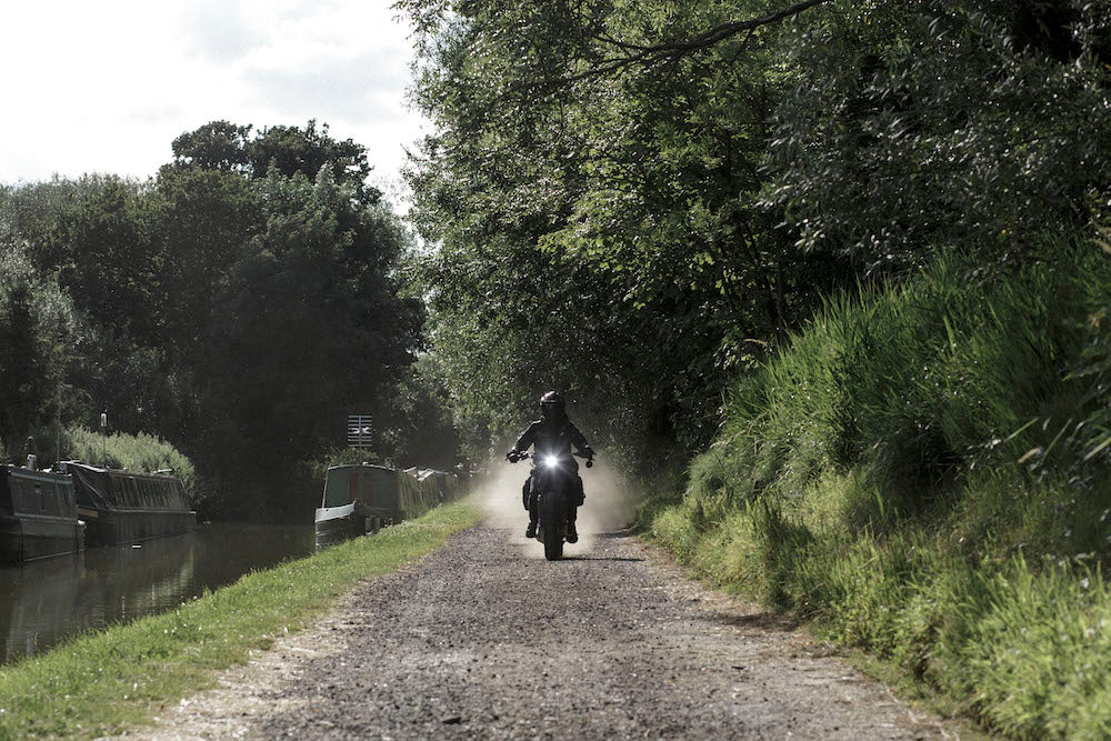 1K+ MILES ON EL SOLITARIO PLUTO