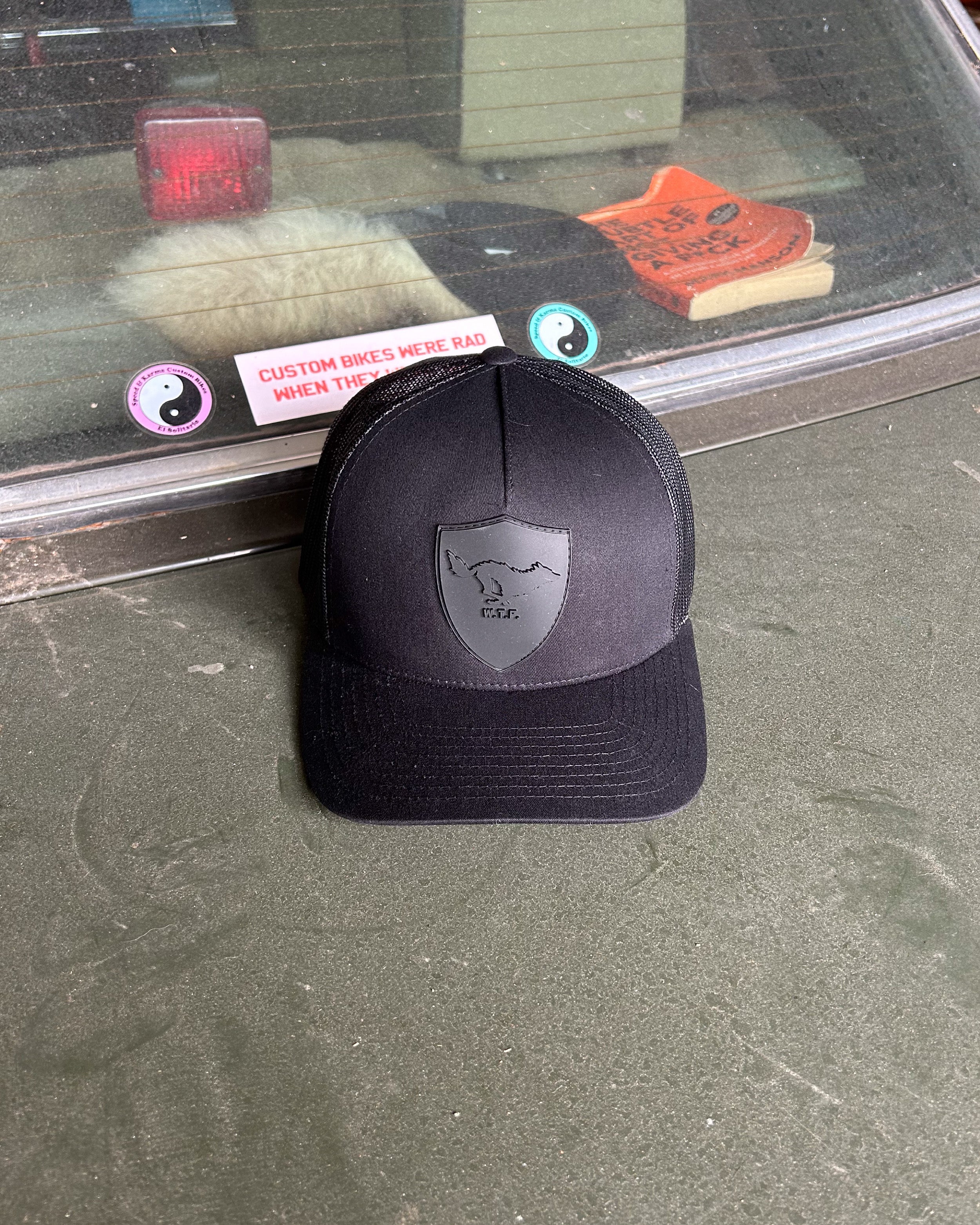 Insignia Cap Black