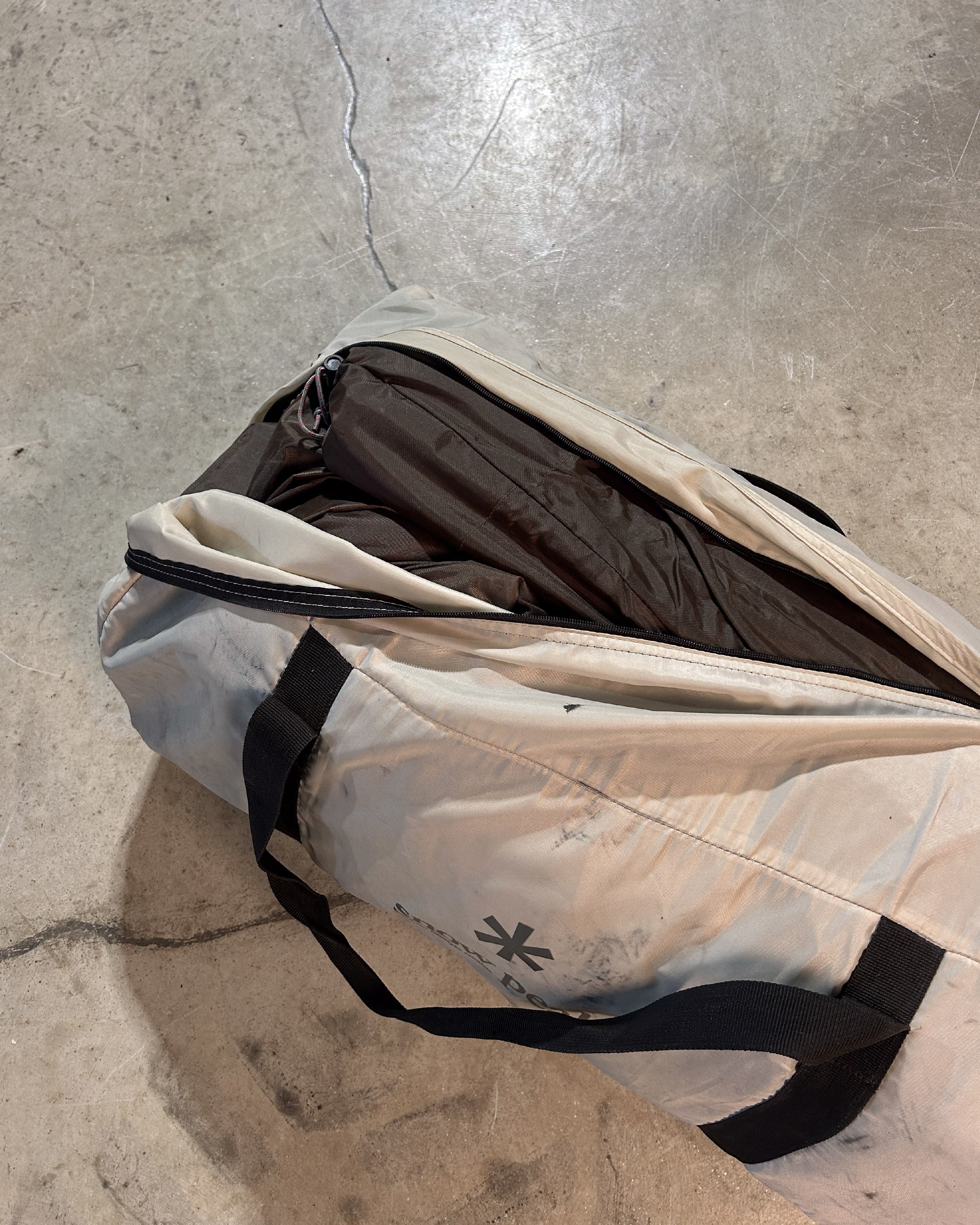 Snow Peak Dock Dome Pro.6 x El Solitario Tent