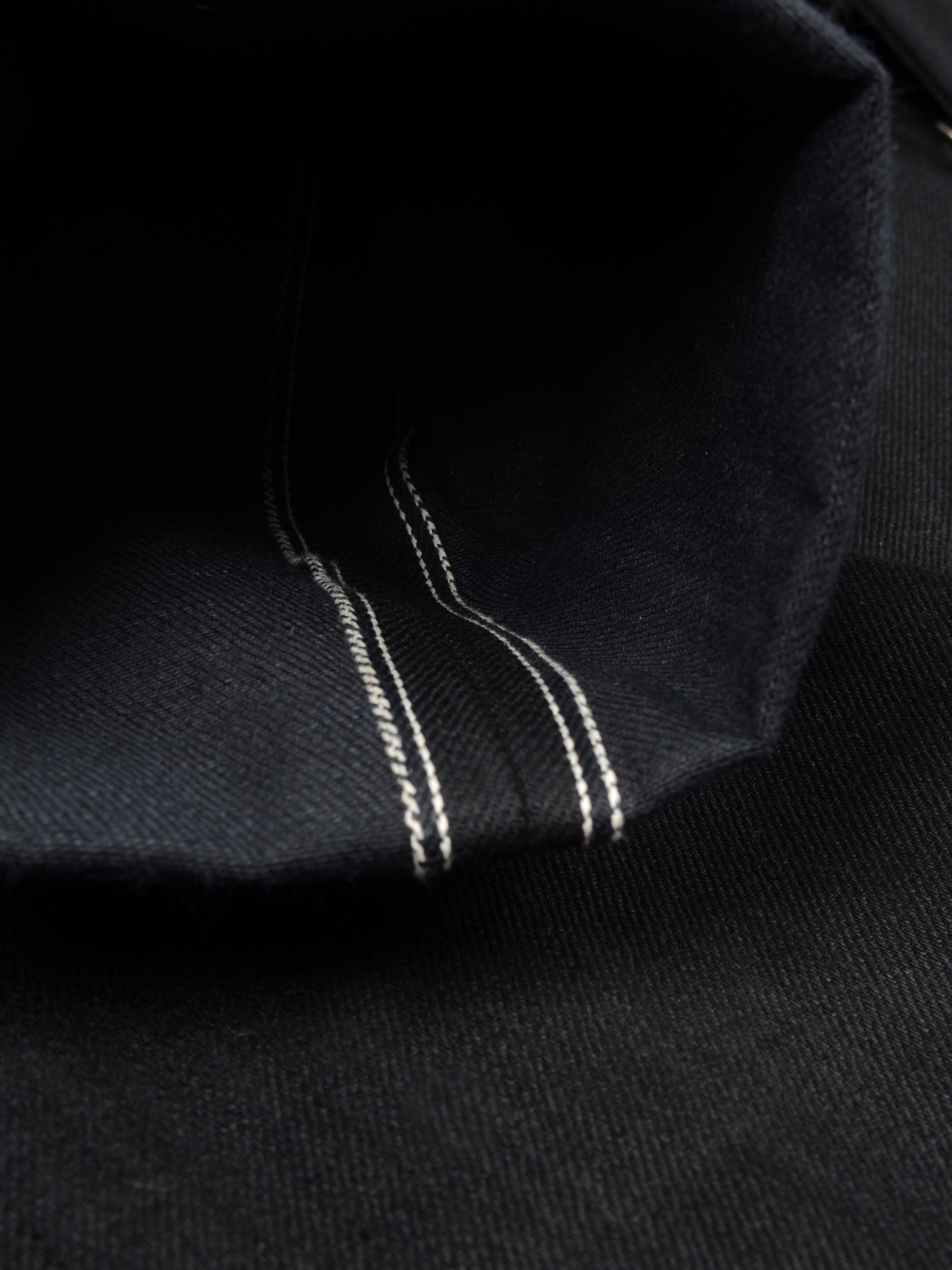 El Solitario ES-1 Tappered Raw Selvedge Denim Black