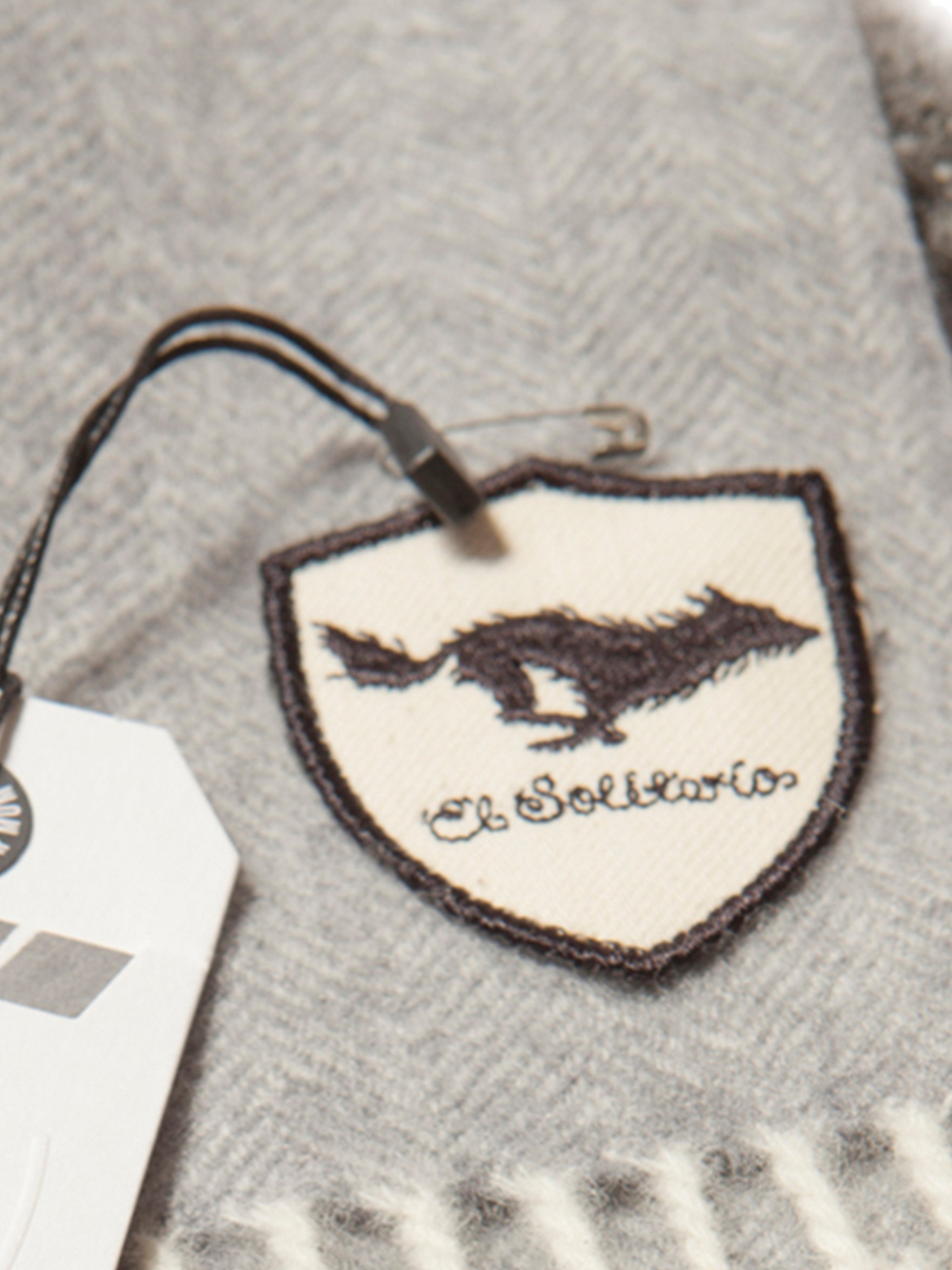 El Solitario Short Poncho Light Grey