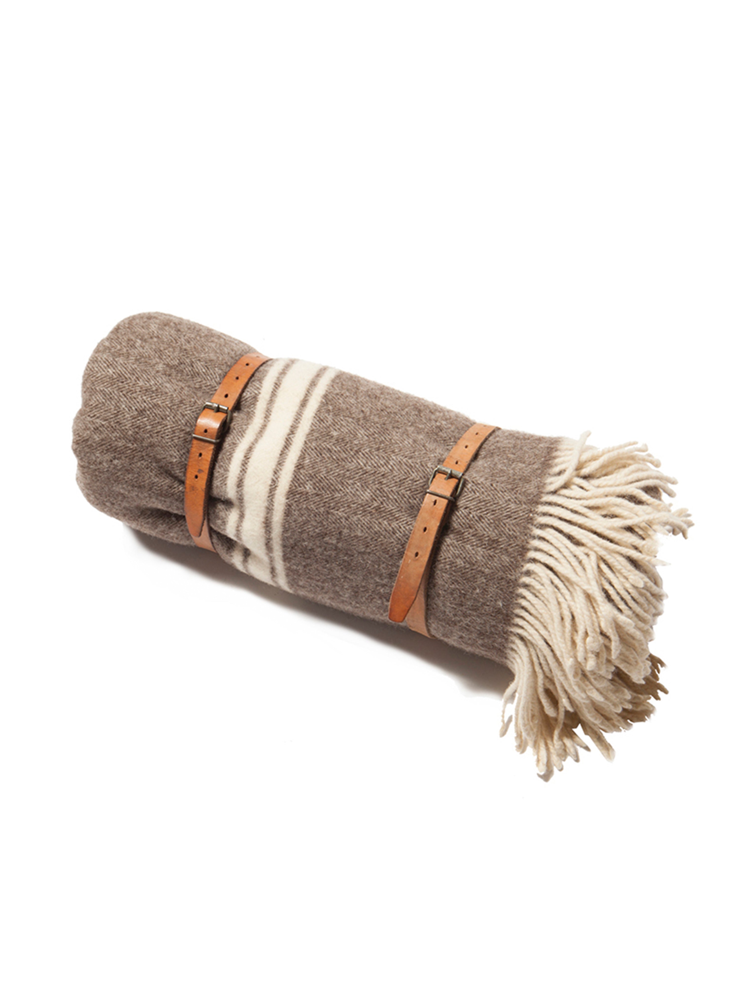 El Solitario Traditional Poncho White Stripe