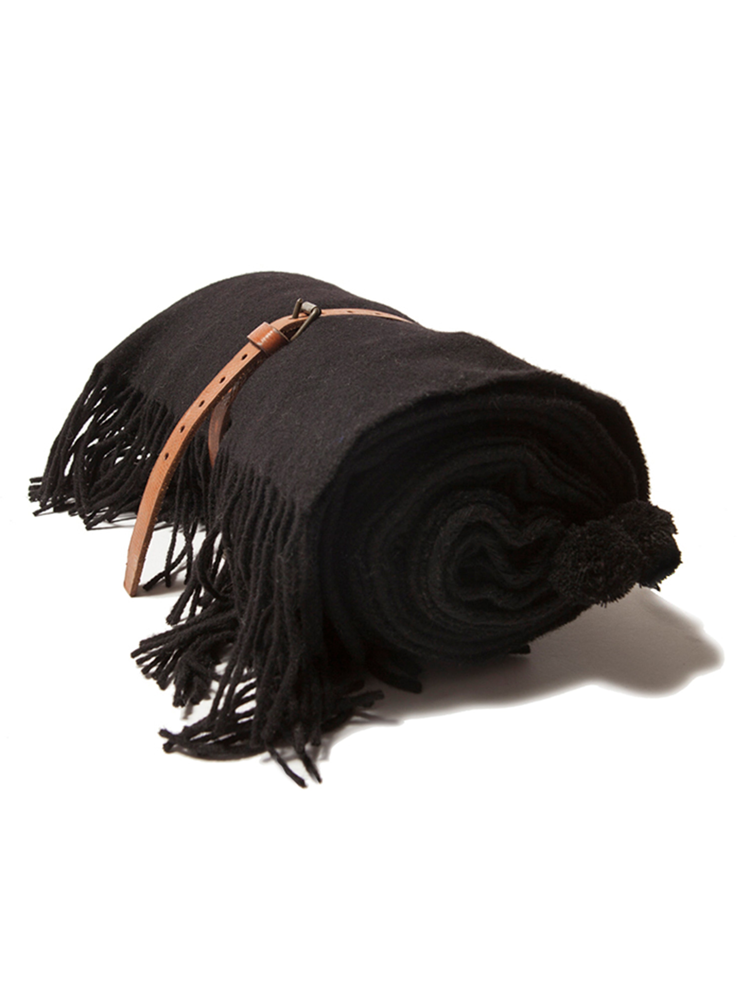 El Solitario Short Poncho Black