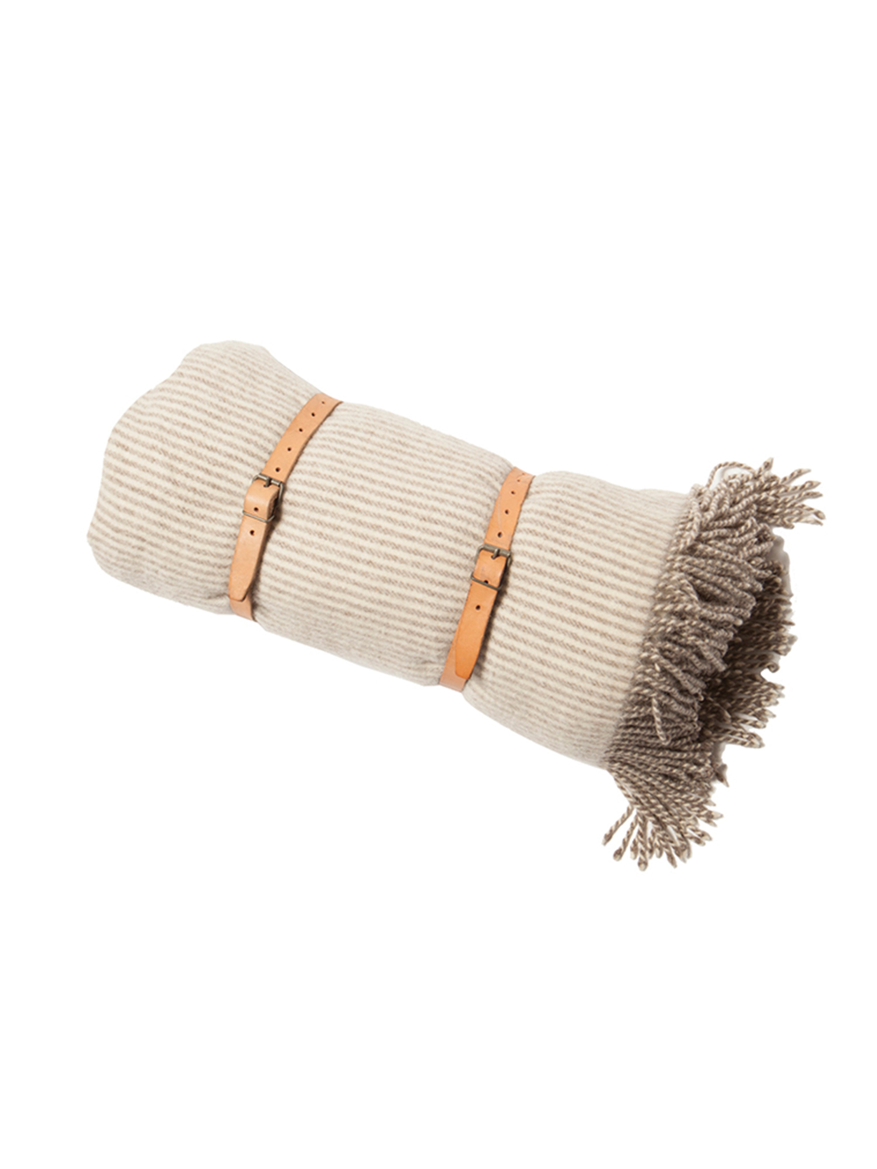 El Solitario Traditional Poncho White